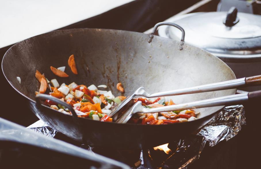 饿了么联手小红书热战美团 美食榜单吃货福音or引流手段