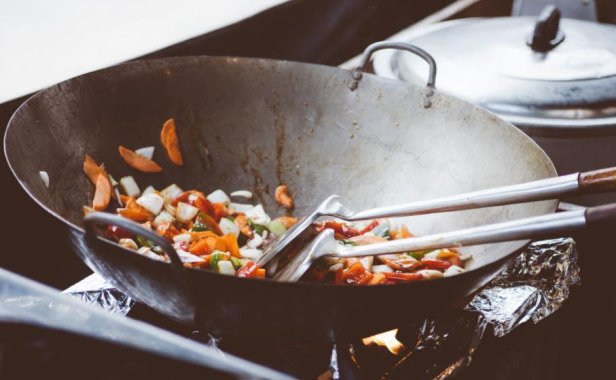 饿了么联手小红书热战美团 美食榜单吃货福音or引流手段